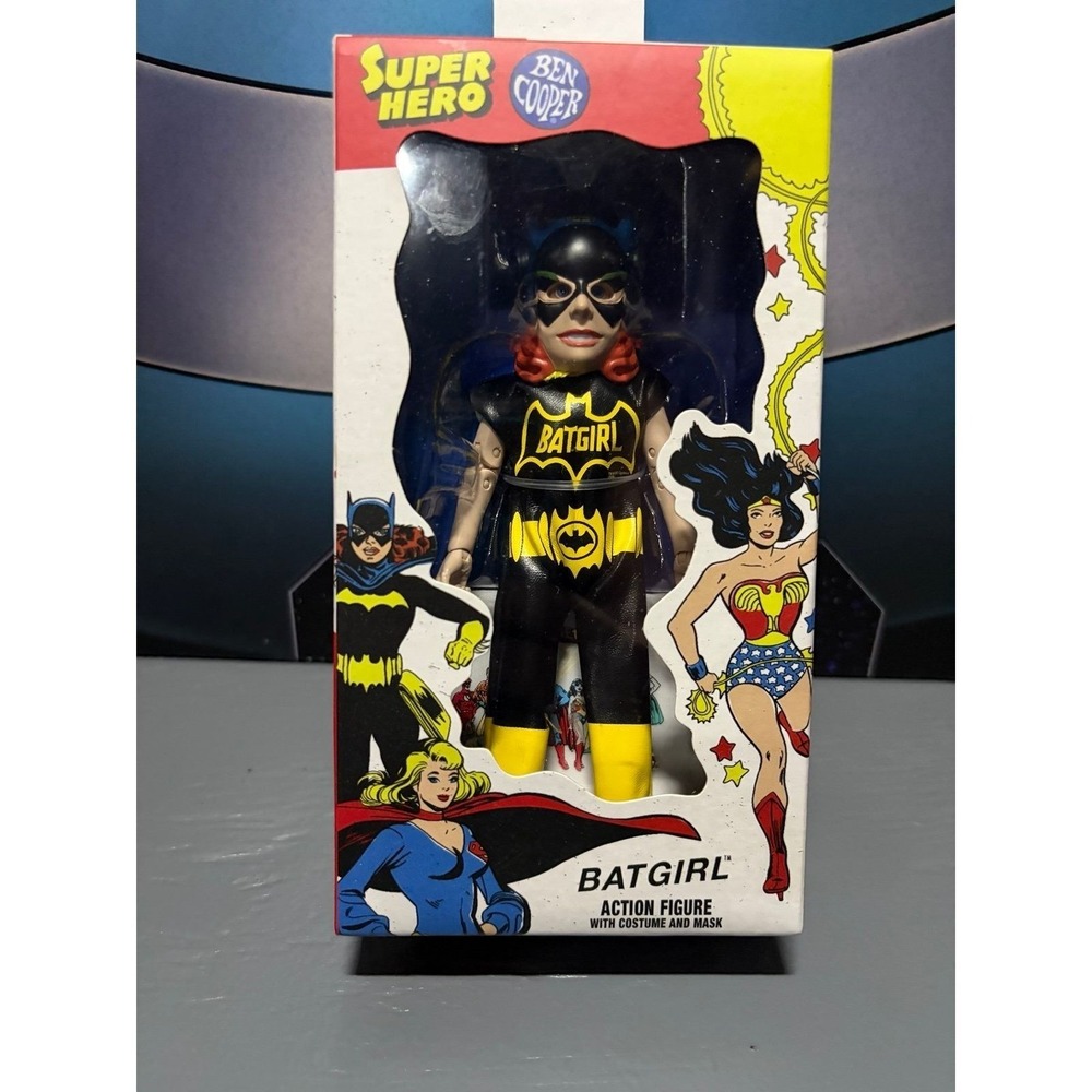 NECA Toys - Ben Cooper - Batgirl